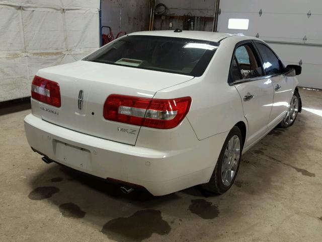 3LNHM26T28R657247 - 2008 LINCOLN MKZ WHITE photo 4