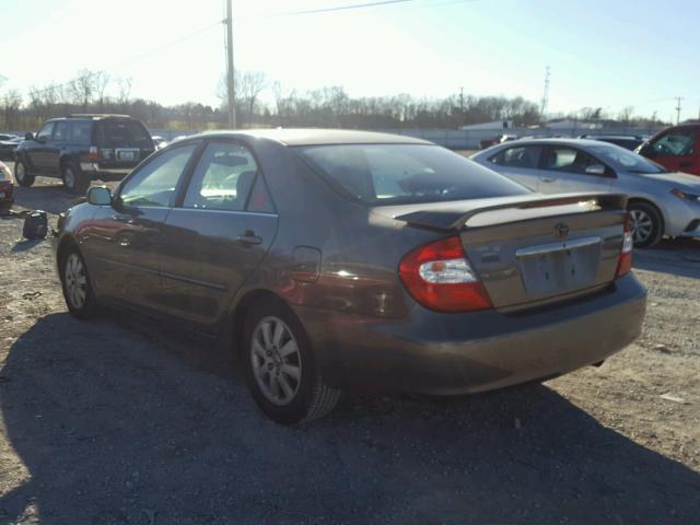 4T1BE32K53U687916 - 2003 TOYOTA CAMRY LE GRAY photo 3