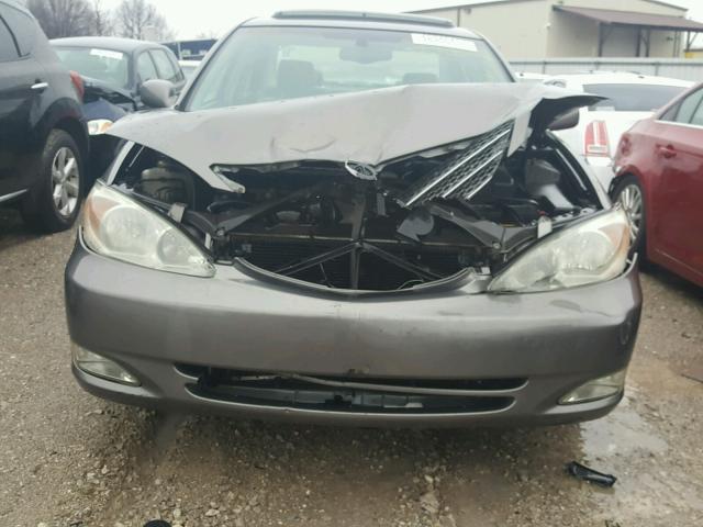 4T1BE32K53U687916 - 2003 TOYOTA CAMRY LE GRAY photo 9