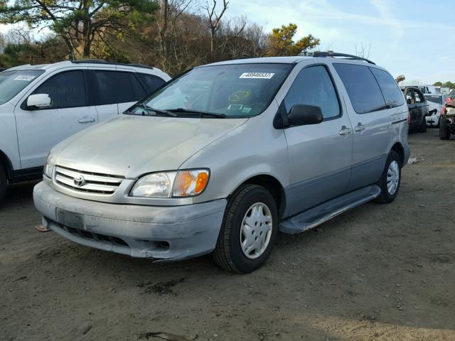 4T3ZF19C12U443121 - 2002 TOYOTA SIENNA CE SILVER photo 2