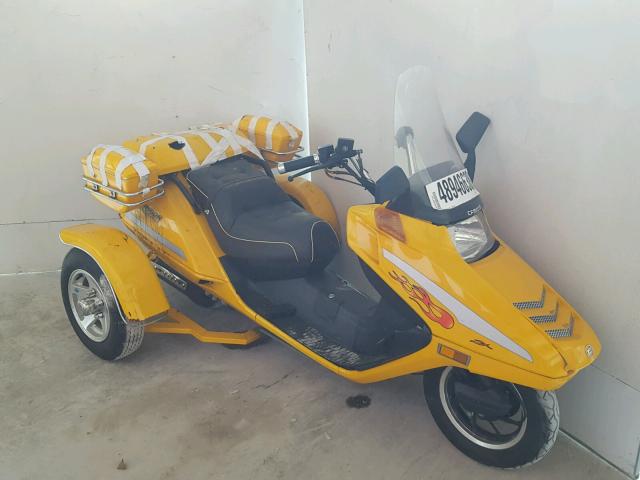 LCETDNP1196300430 - 2009 CFHG SCOOTER YELLOW photo 1