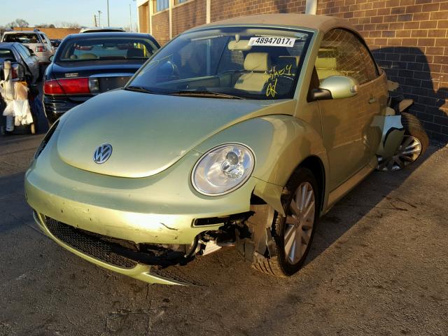 3VWRF31Y28M411403 - 2008 VOLKSWAGEN NEW BEETLE GREEN photo 2