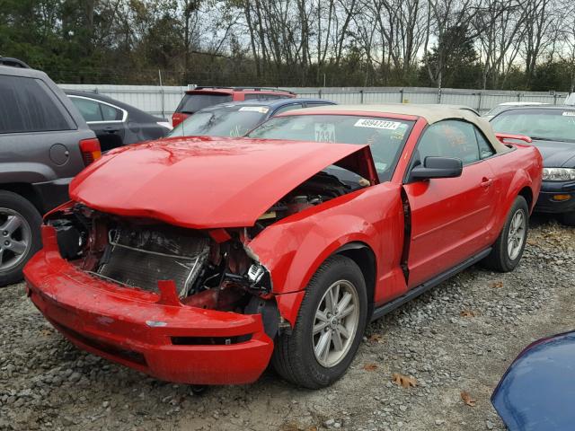 1ZVFT84N865109059 - 2006 FORD MUSTANG RED photo 2