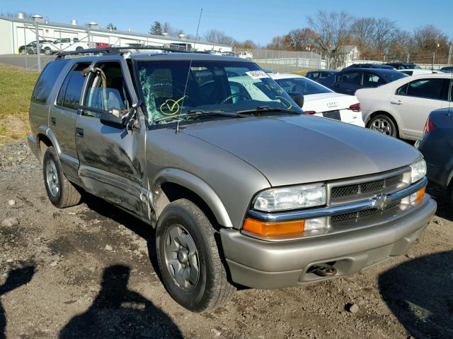 1GNDT13W42K220156 - 2002 CHEVROLET BLAZER BEIGE photo 1