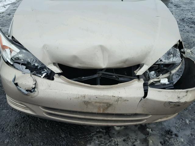 4T1BE32K44U356360 - 2004 TOYOTA CAMRY LE 米色 照片 9