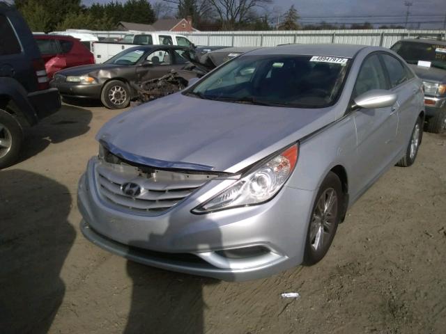 5NPEB4ACXBH287210 - 2011 HYUNDAI SONATA GLS SILVER photo 2