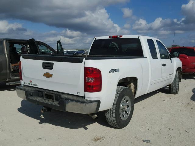 1GCRKSE75DZ208945 - 2013 CHEVROLET SILVERADO WHITE photo 4