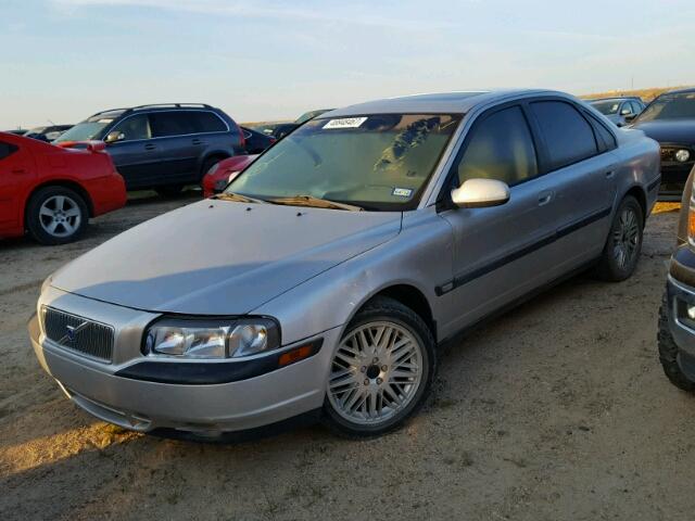 YV1TS92D721247213 - 2002 VOLVO S80 GRAY photo 2