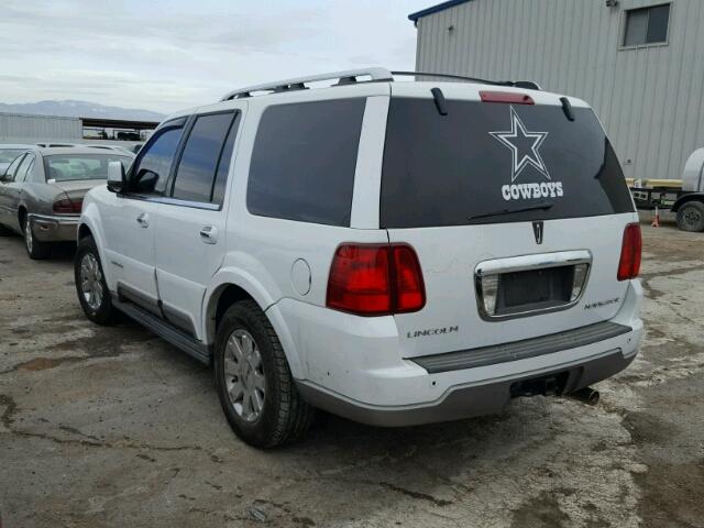 5LMFU27R43LJ23892 - 2003 LINCOLN NAVIGATOR WHITE photo 3