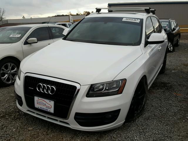 WA1CKBFP0AA049258 - 2010 AUDI Q5 PREMIUM WHITE photo 2