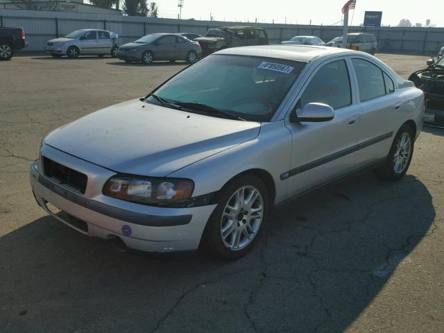 YV1RS58D022119318 - 2002 VOLVO S60 2.4T GRAY photo 2