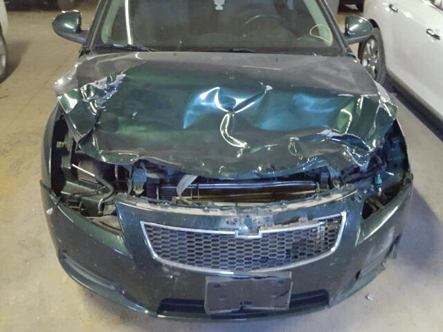 1G1PC5SB8E7246531 - 2014 CHEVROLET CRUZE LT GREEN photo 9