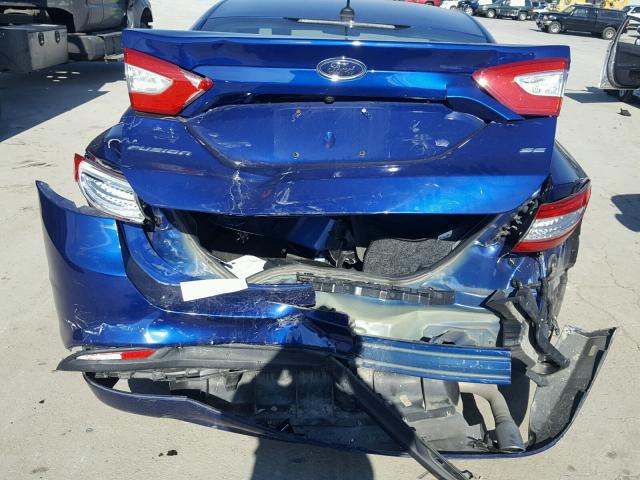 3FA6P0H70GR345990 - 2016 FORD FUSION SE BLUE photo 9