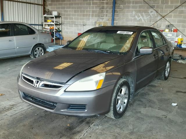 1HGCM56717A014000 - 2007 HONDA ACCORD EX GRAY photo 2