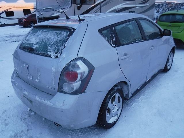 5Y2SP67899Z450760 - 2009 PONTIAC VIBE SILVER photo 4