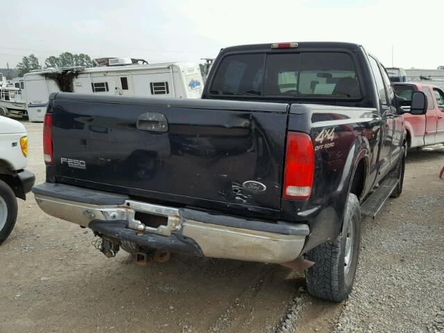 3FTNW21L5YMA53665 - 2000 FORD F250 SUPER BLACK photo 4