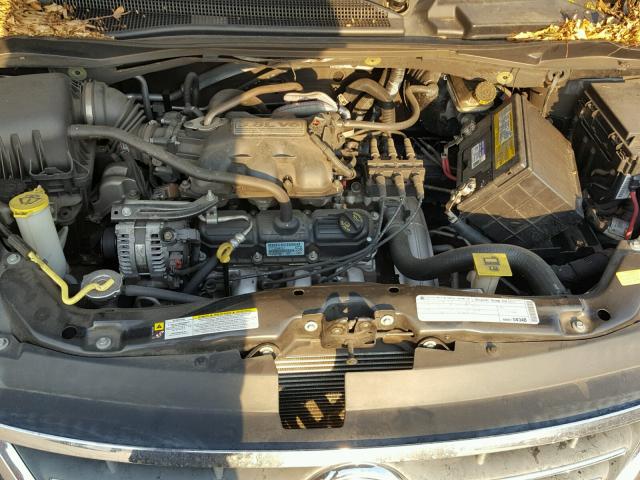 2V4RW3D10AR262849 - 2010 VOLKSWAGEN ROUTAN SE BLACK photo 7