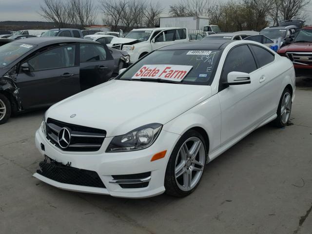 WDDGJ5HB4FG438914 - 2015 MERCEDES-BENZ C 350 WHITE photo 2