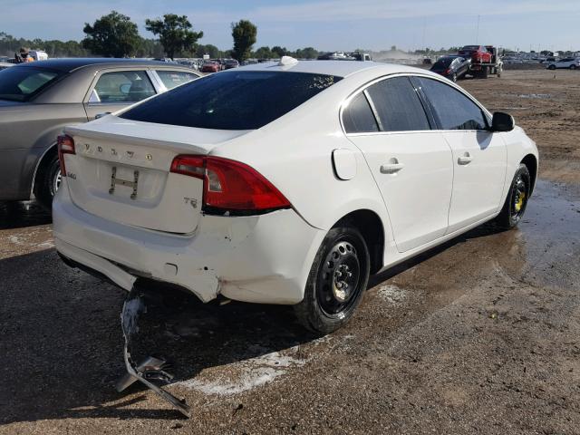 YV140MFB3F1307791 - 2015 VOLVO S60 PREMIE WHITE photo 4