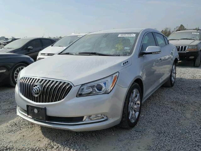 1G4GB5G33GF127804 - 2016 BUICK LACROSSE SILVER photo 2