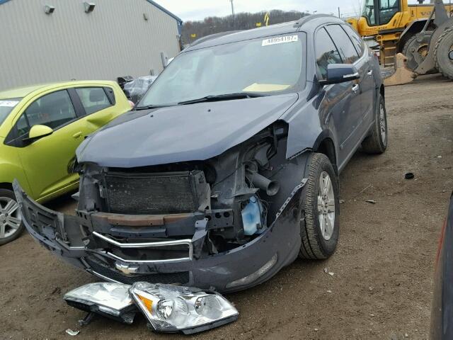 1GNLRGEDXAS126712 - 2010 CHEVROLET TRAVERSE L BLUE photo 2