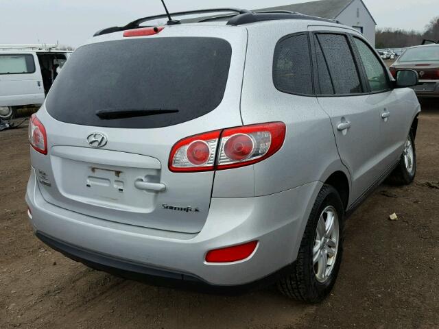 5XYZG4AG2BG056637 - 2011 HYUNDAI SANTA FE G SILVER photo 4