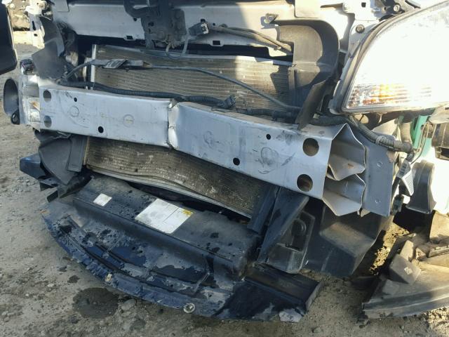 1G1ZC5E05AF321995 - 2010 CHEVROLET MALIBU 1LT 银色 照片 9