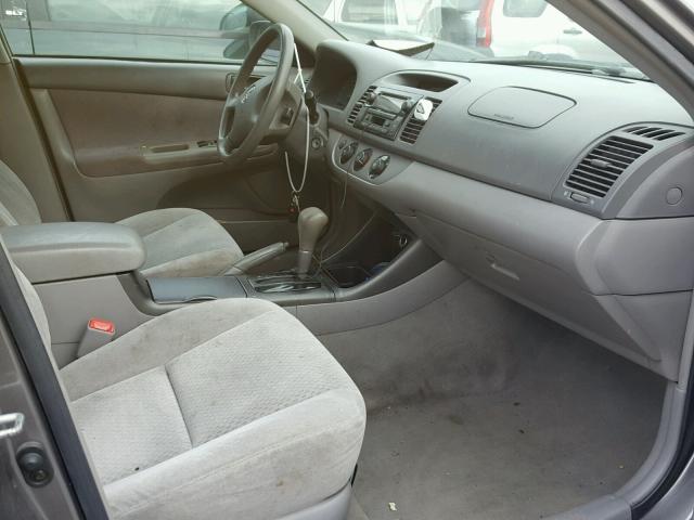 4T1BE32K04U934728 - 2004 TOYOTA CAMRY LE GRAY photo 5