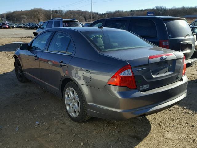 3FAHP0HG8AR400816 - 2010 FORD FUSION SE GRAY photo 3