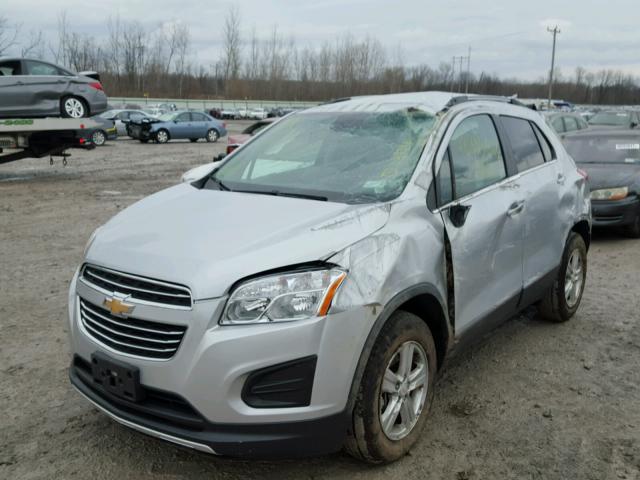 3GNCJPSB8GL238734 - 2016 CHEVROLET TRAX 1LT SILVER photo 2