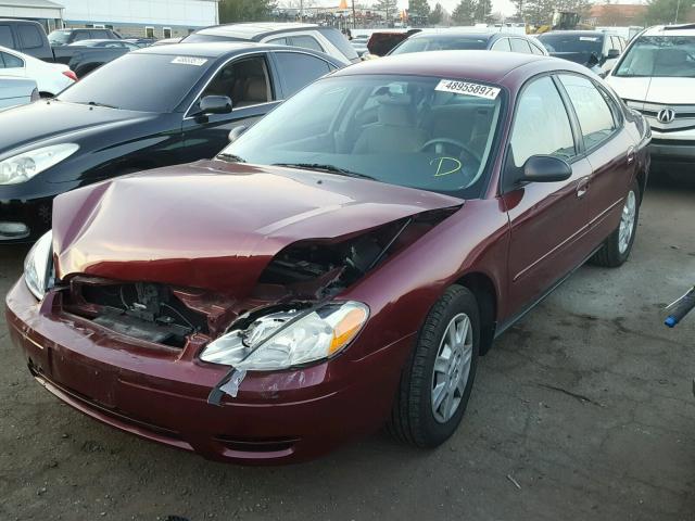 1FAFP53U37A138479 - 2007 FORD TAURUS SE RED photo 2