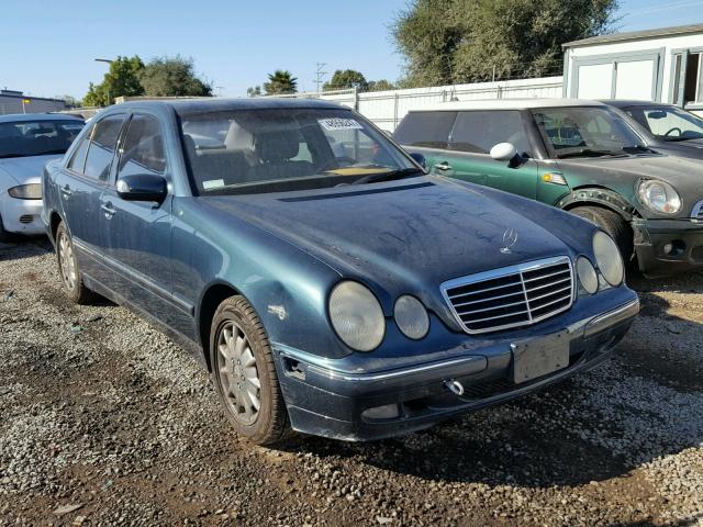 WDBJF65J61B307247 - 2001 MERCEDES-BENZ E 320 GREEN photo 1