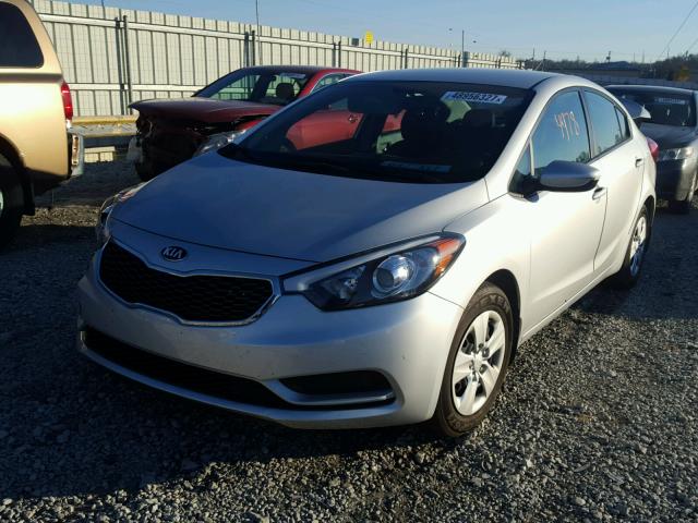 KNAFK4A65G5561643 - 2016 KIA FORTE LX SILVER photo 2