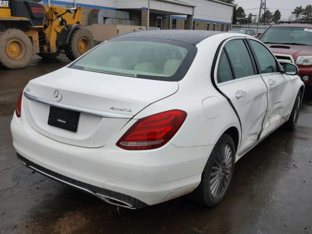 55SWF4KB4FU058295 - 2015 MERCEDES-BENZ C 300 4MAT WHITE photo 4