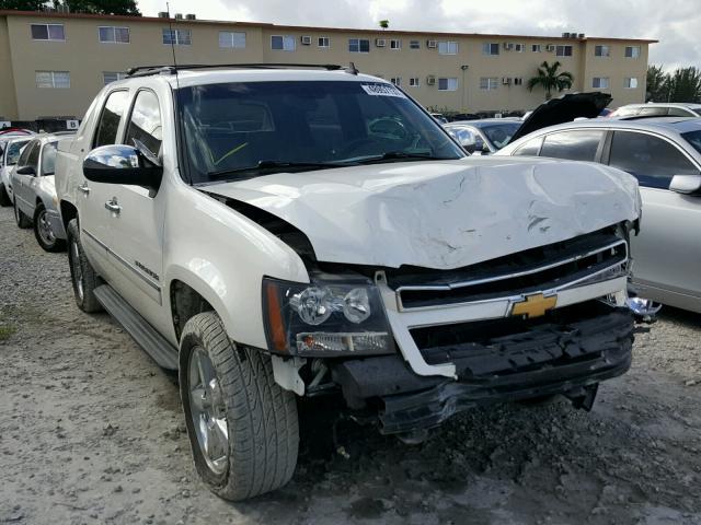 3GNMCGE04CG244803 - 2012 CHEVROLET AVALANCHE WHITE photo 1