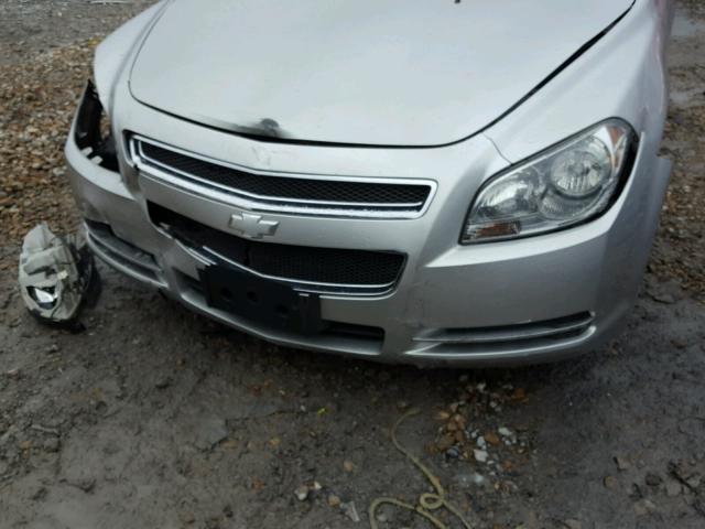 1G1ZJ57B29F258273 - 2009 CHEVROLET MALIBU 2LT SILVER photo 9