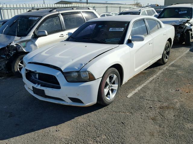 2C3CDXBG6CH125531 - 2012 DODGE CHARGER SE WHITE photo 2