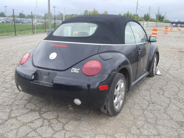 3VWCK21Y23M316134 - 2003 VOLKSWAGEN NEW BEETLE 黑色 照片 4
