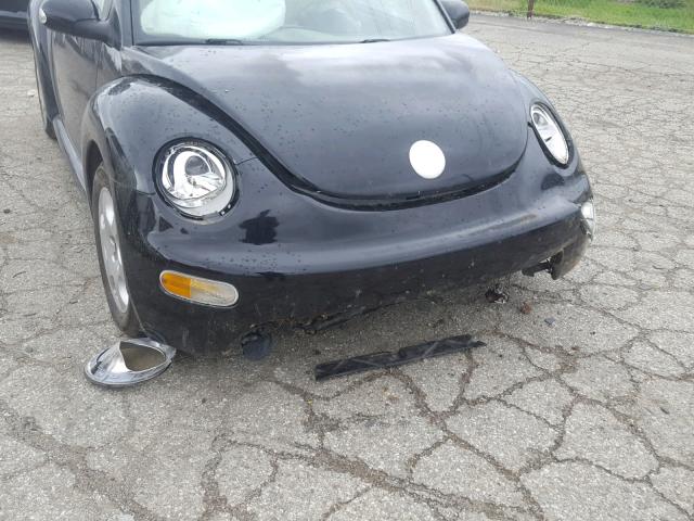 3VWCK21Y23M316134 - 2003 VOLKSWAGEN NEW BEETLE 黑色 照片 9