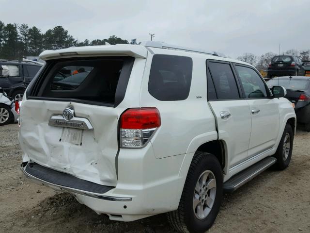 JTEZU5JR4B5021053 - 2011 TOYOTA 4RUNNER SR WHITE photo 4