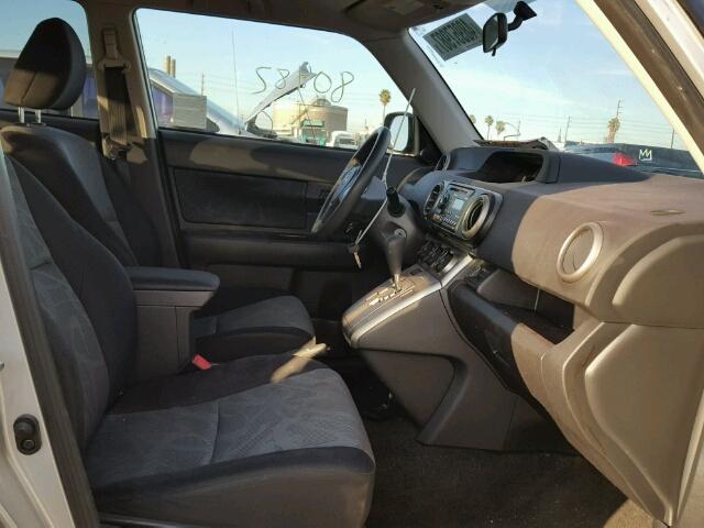 JTLZE4FE6CJ012742 - 2012 TOYOTA SCION XB 银色 照片 5