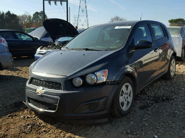 1G1JB6SH2E4222522 - 2014 CHEVROLET SONIC LS შავი ფოტო 2
