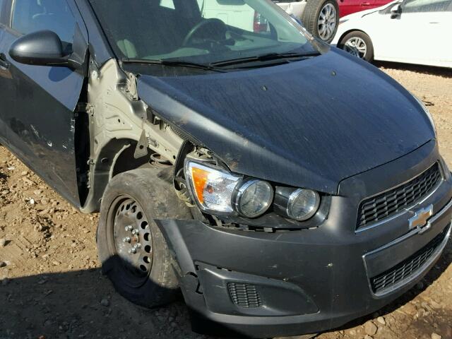 1G1JB6SH2E4222522 - 2014 CHEVROLET SONIC LS შავი ფოტო 9