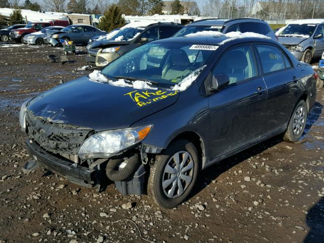 2T1BU4EEXBC683990 - 2011 TOYOTA COROLLA BA GRAY photo 2