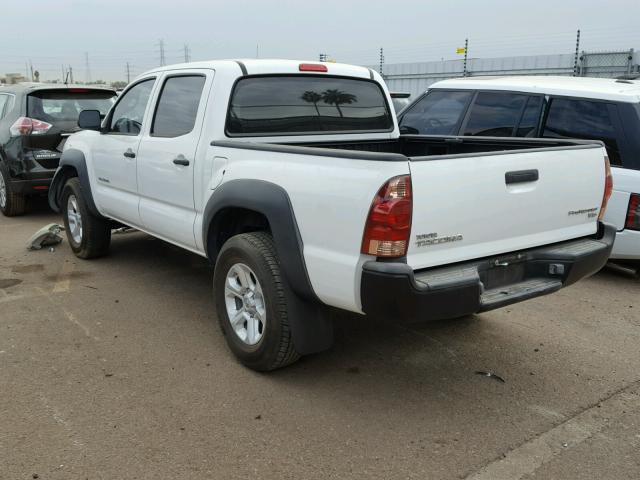 5TEJU62N97Z387369 - 2007 TOYOTA TACOMA DOU WHITE photo 3