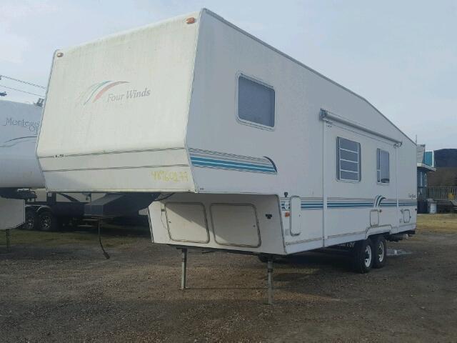 47CF50P29WG090900 - 1998 FOUR 5TH WHEEL WHITE photo 3