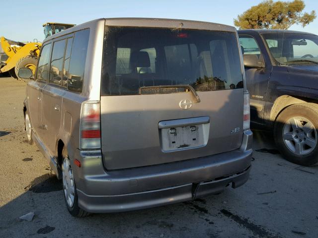 JTLKT334564079476 - 2006 TOYOTA SCION XB SILVER photo 3