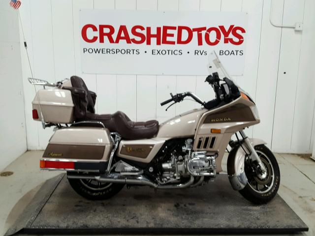 1HFSC142XFA107194 - 1985 HONDA GL1200 A BEIGE photo 1