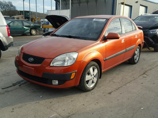 KNADE123786298813 - 2008 KIA RIO BASE ORANGE photo 2