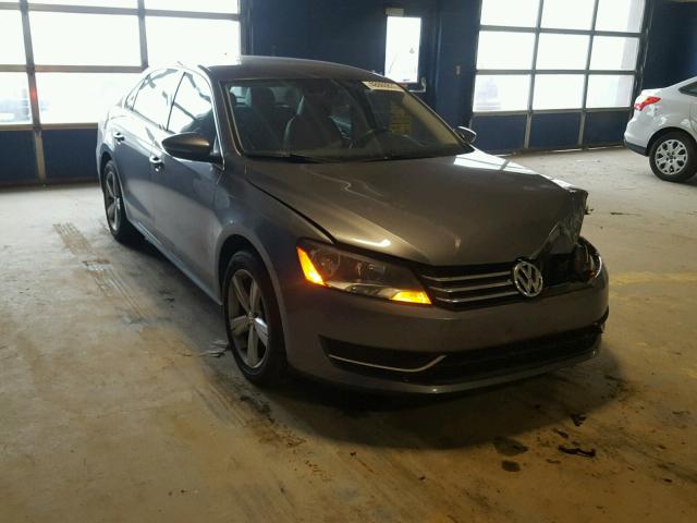 1VWBH7A33CC100872 - 2012 VOLKSWAGEN PASSAT SE GRAY photo 1